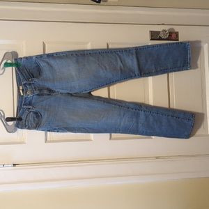 Levi's mid rise skinny size 10, light wash